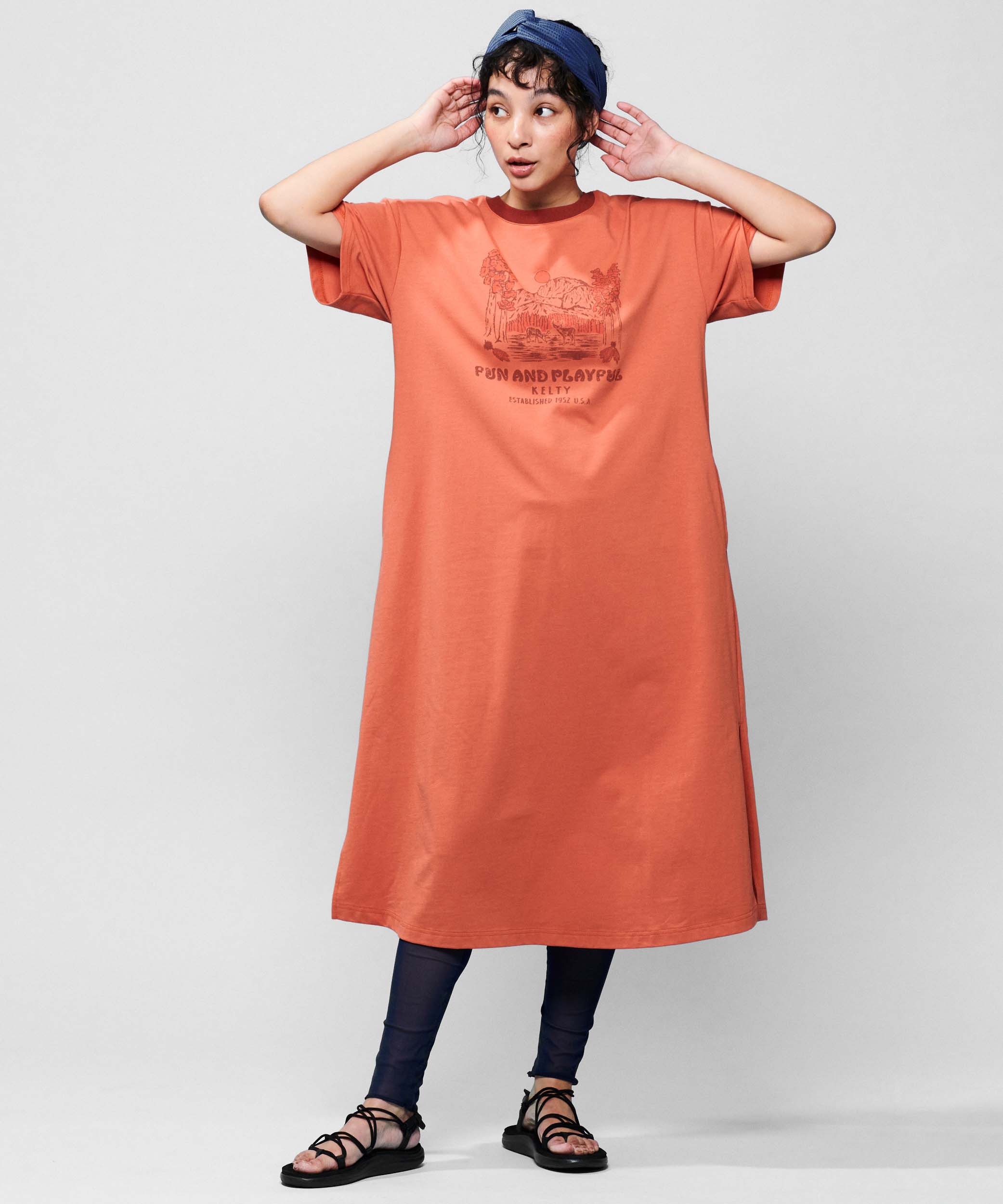 KELTY APPAREL】Printed T-shirt dress “Yosemite Omnibus” / プリント 