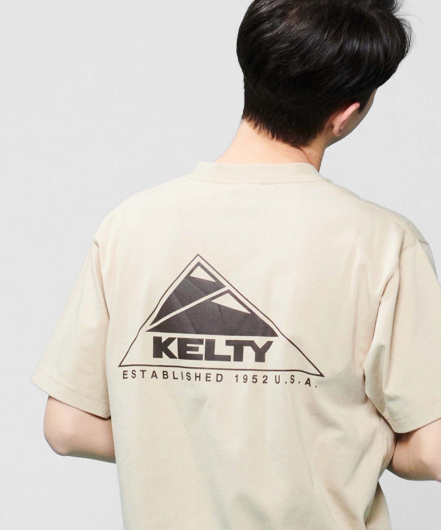 Back logo print T-shirt / バックロゴプリントTシャツ