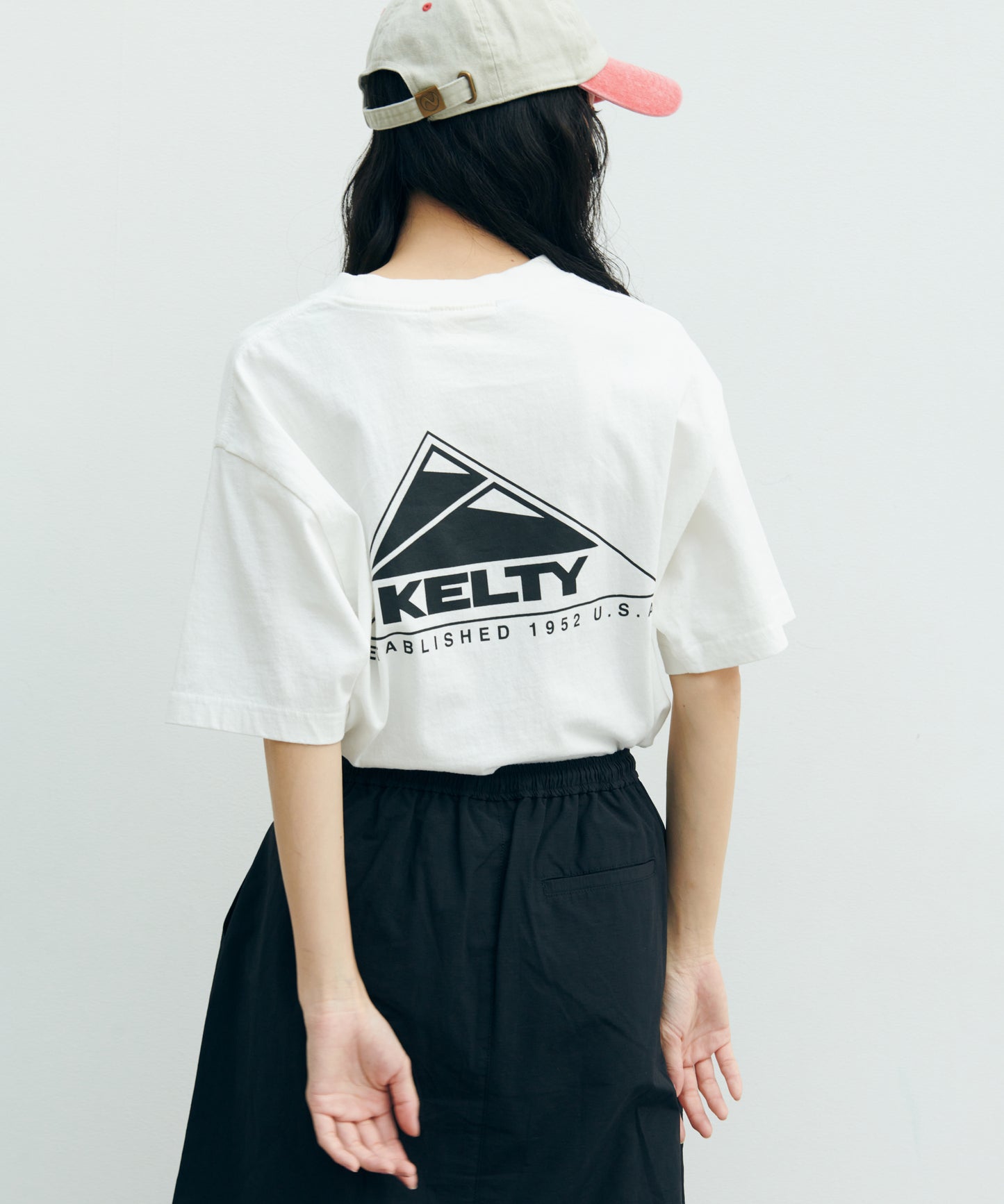 Back logo print T-shirt / バックロゴプリントTシャツ