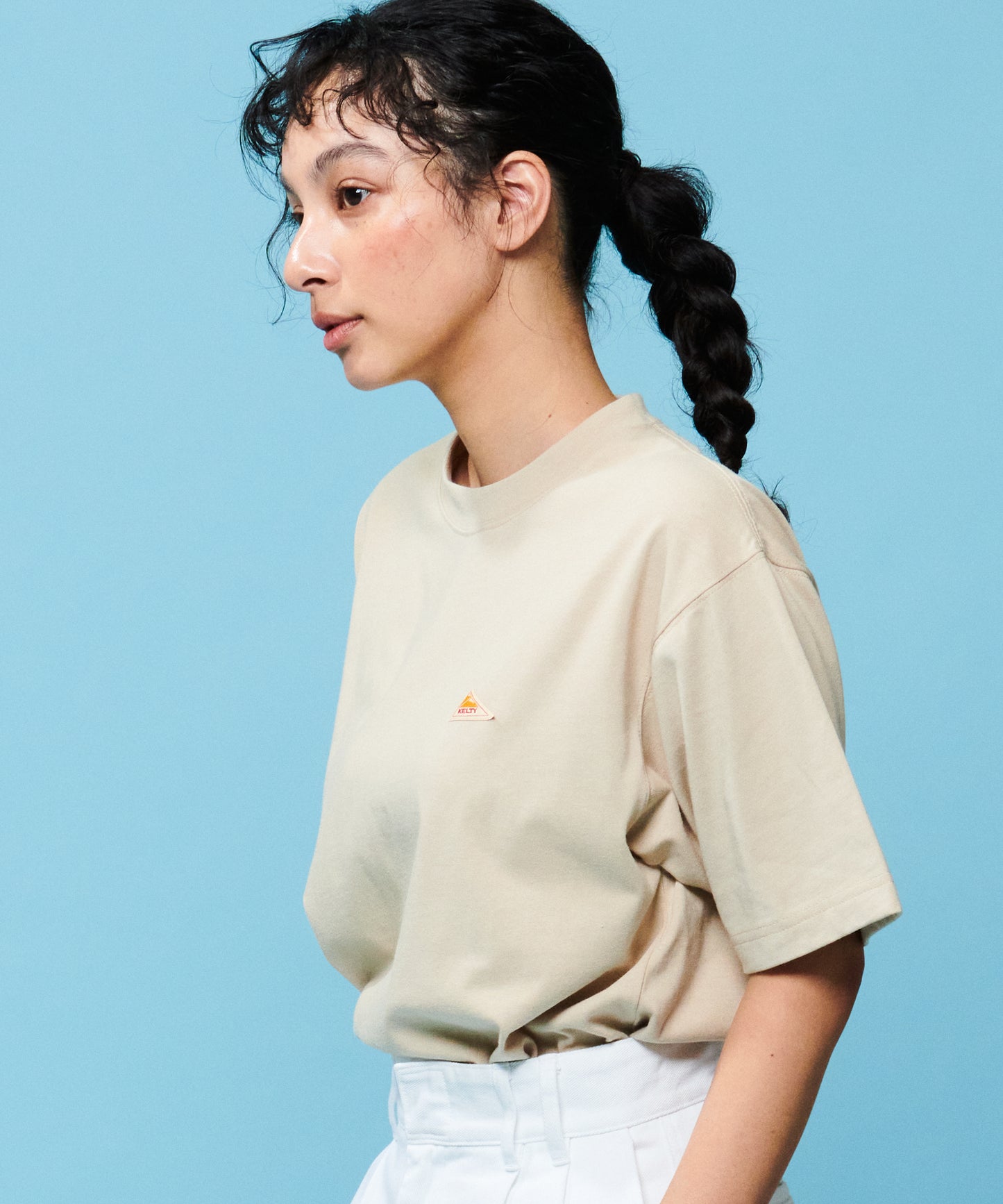 Back typo logo print T-shirt / バックタイポロゴプリントTシャツ