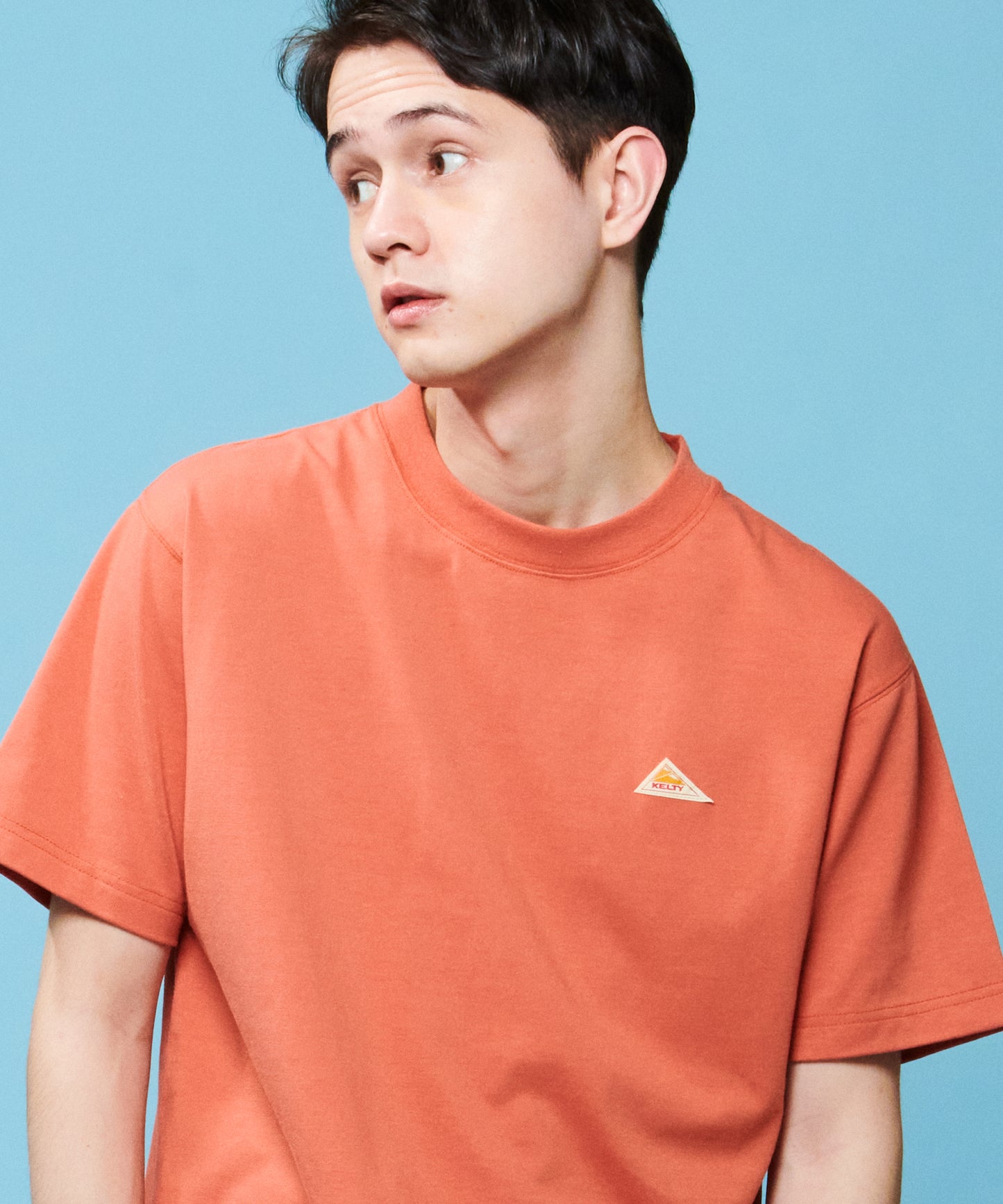 Back typo logo print T-shirt / バックタイポロゴプリントTシャツ