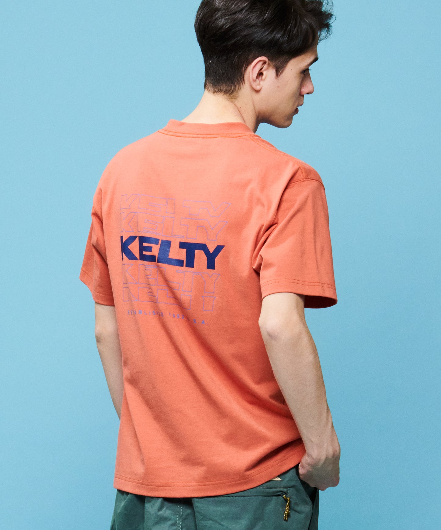 Back typo logo print T-shirt / バックタイポロゴプリントTシャツ
