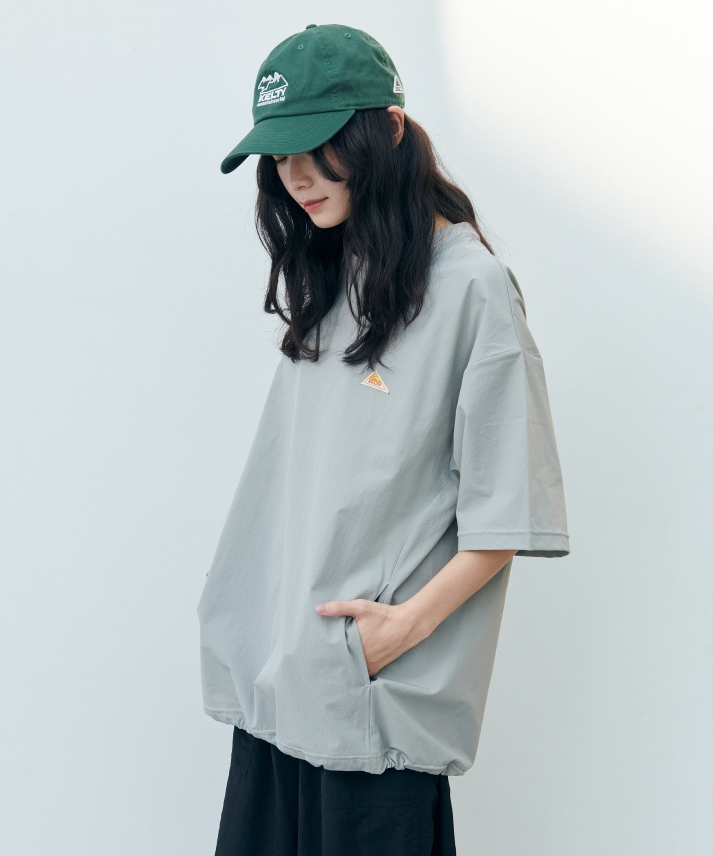 Stretch Woven Mini Logo S/S T-Shirt/ストレッチ布帛Tシャツ