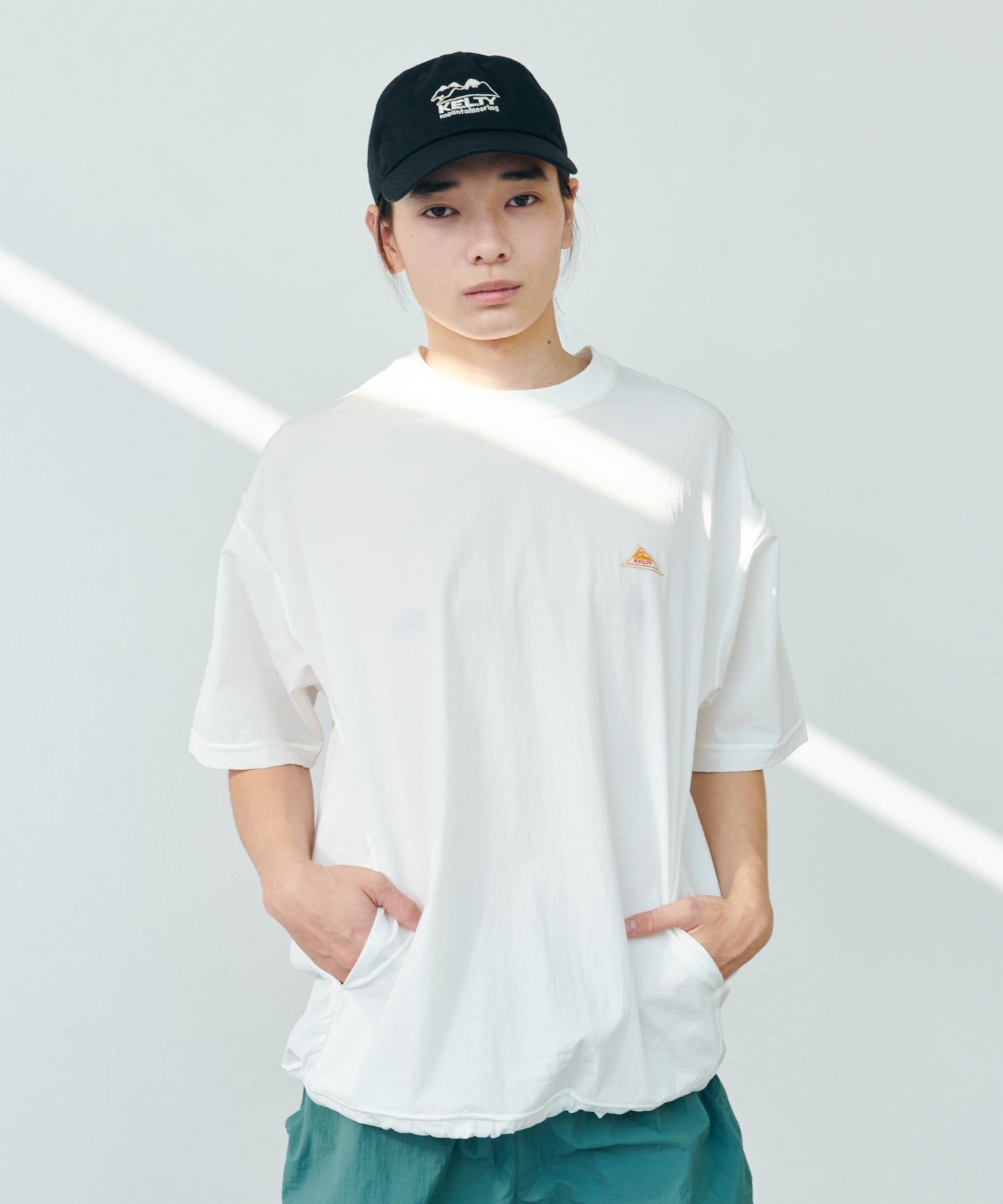 Stretch Woven Mini Logo S/S T-Shirt/ストレッチ布帛Tシャツ