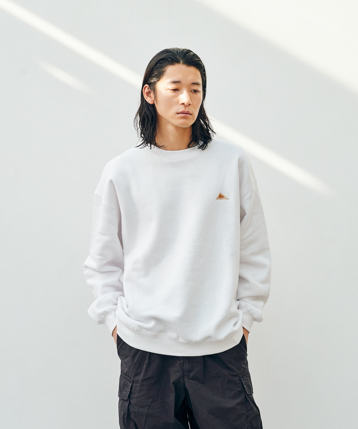 バックヒストリーロゴクルーネックスウェット