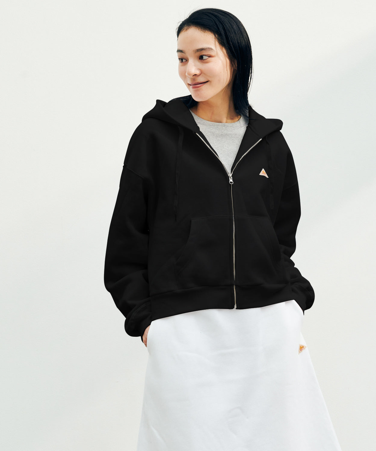 Mini Logo Cropped Zip Parka / ミニロゴクロップドジップパーカー