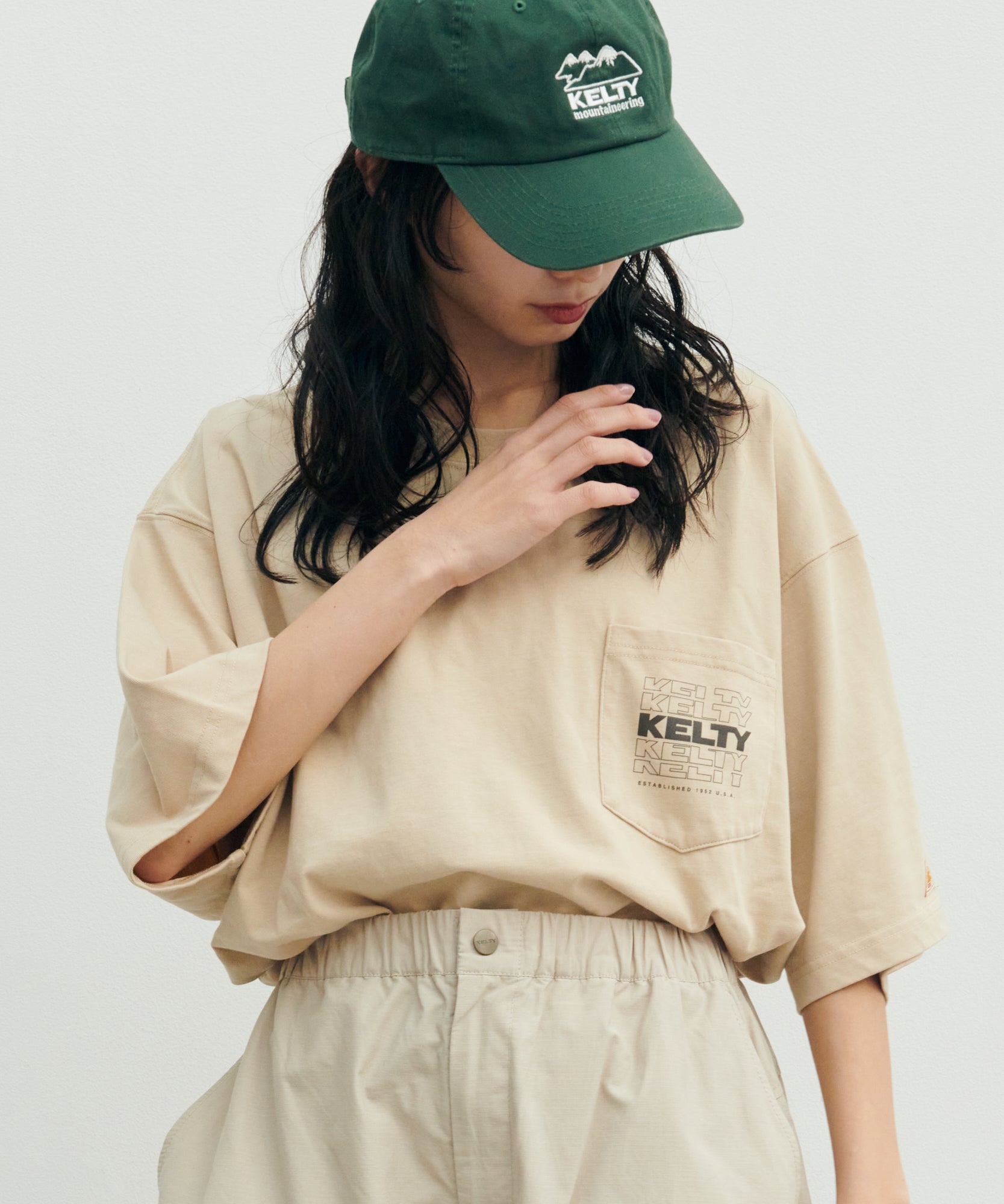 【KELTY APPAREL】タイポロゴポケットTシャツ Black / M