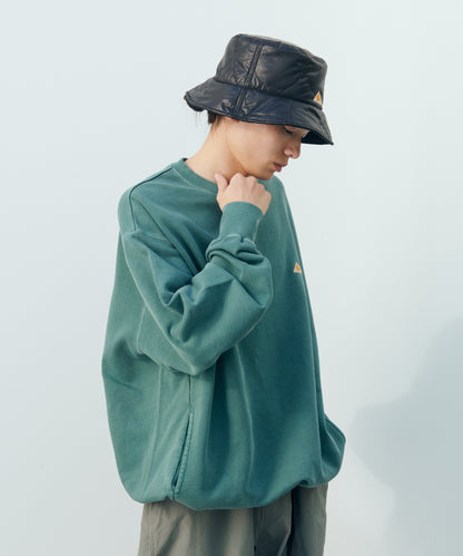 ワンポイントロゴクルーネックスウェット