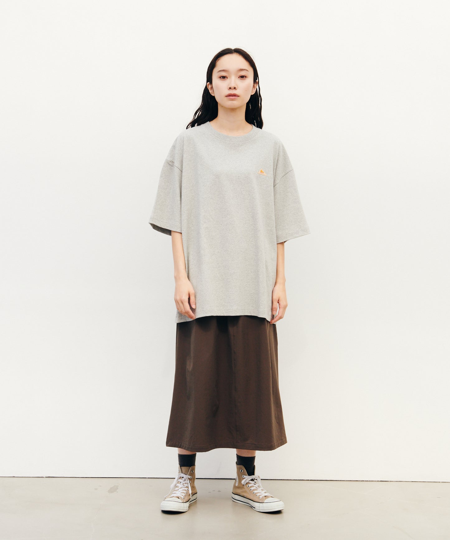 Back logo print T-shirt / バック ロゴ S/S ティーシャツ