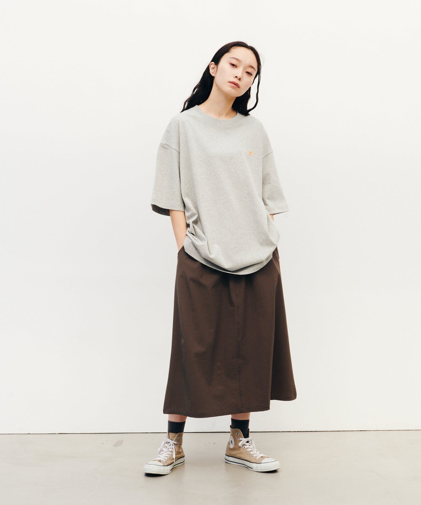 Back logo print T-shirt / バック ロゴ S/S ティーシャツ