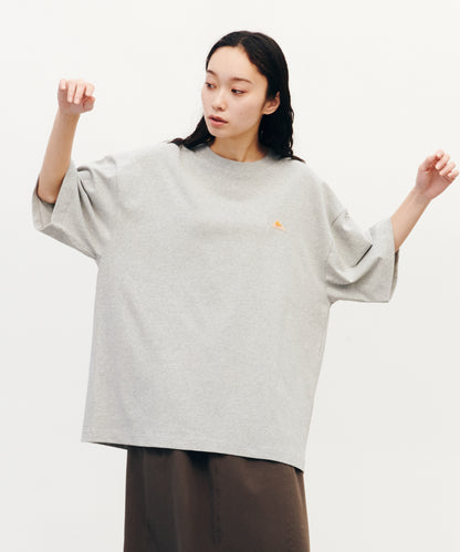 Back logo print T-shirt / バック ロゴ S/S ティーシャツ