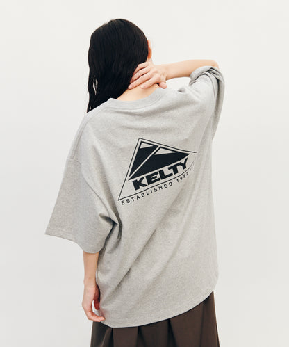 Back logo print T-shirt / バック ロゴ S/S ティーシャツ
