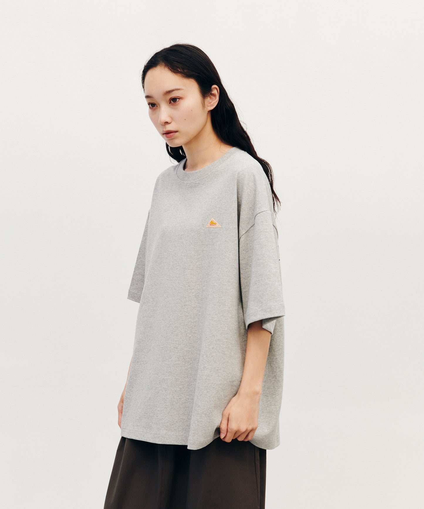 Back logo print T-shirt / バック ロゴ S/S ティーシャツ