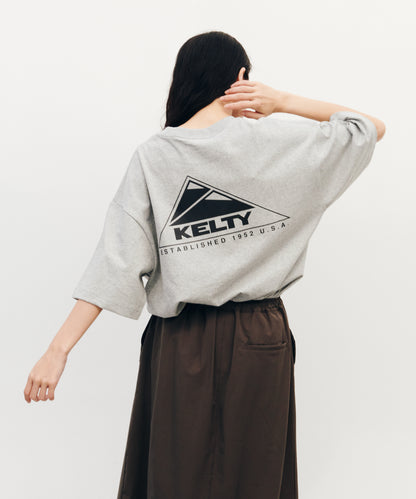 Back logo print T-shirt / バック ロゴ S/S ティーシャツ