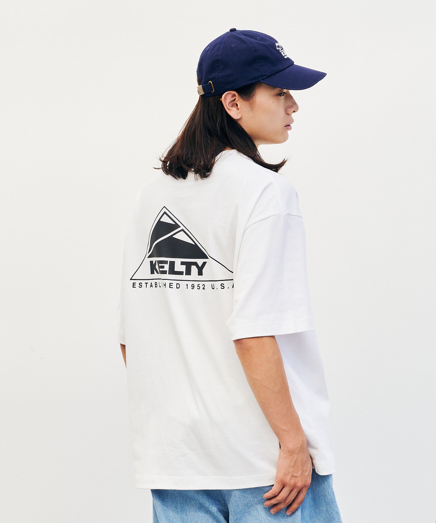 Back logo print T-shirt / バック ロゴ S/S ティーシャツ