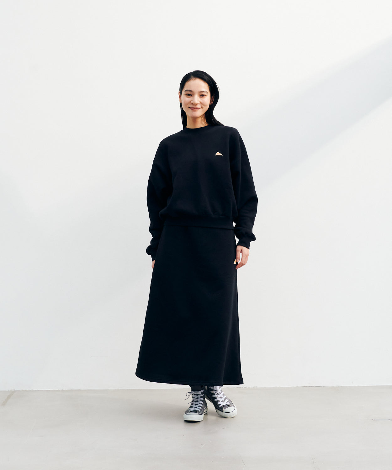 Mini Logo Cropped Crew Neck Sweat / ミニロゴクロップドクルーネックスウェット