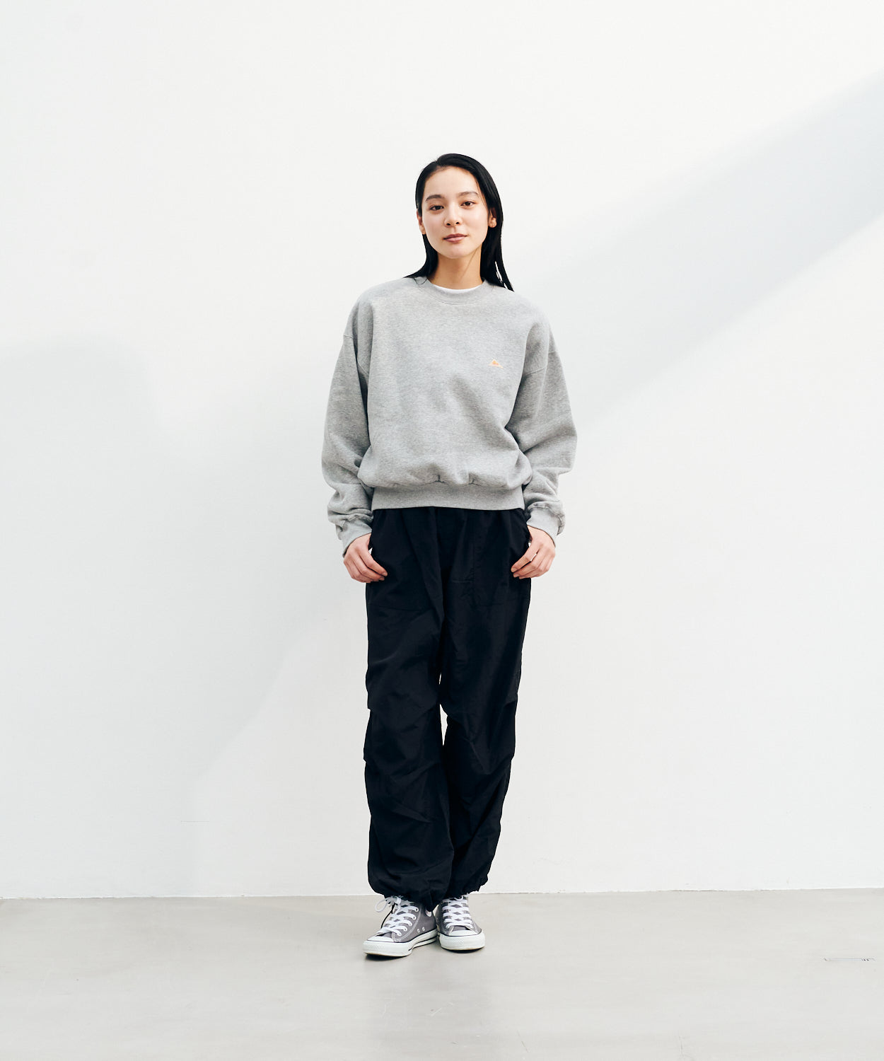 Mini Logo Cropped Crew Neck Sweat / ミニロゴクロップドクルーネックスウェット