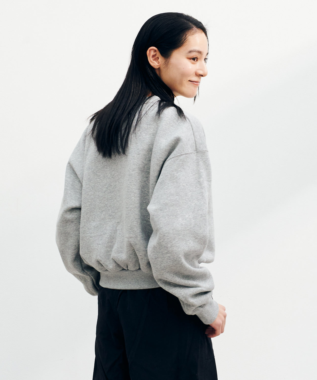 Mini Logo Cropped Crew Neck Sweat / ミニロゴクロップドクルーネックスウェット