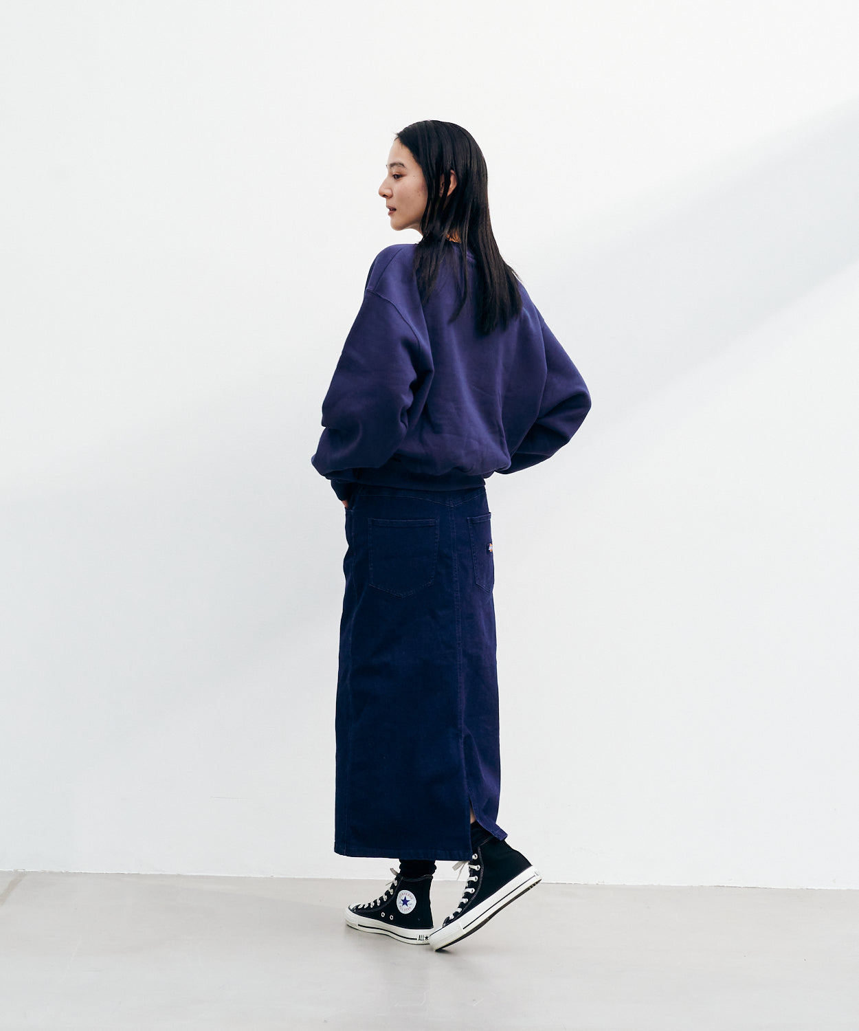 Mini Logo Cropped Crew Neck Sweat / ミニロゴクロップドクルーネックスウェット