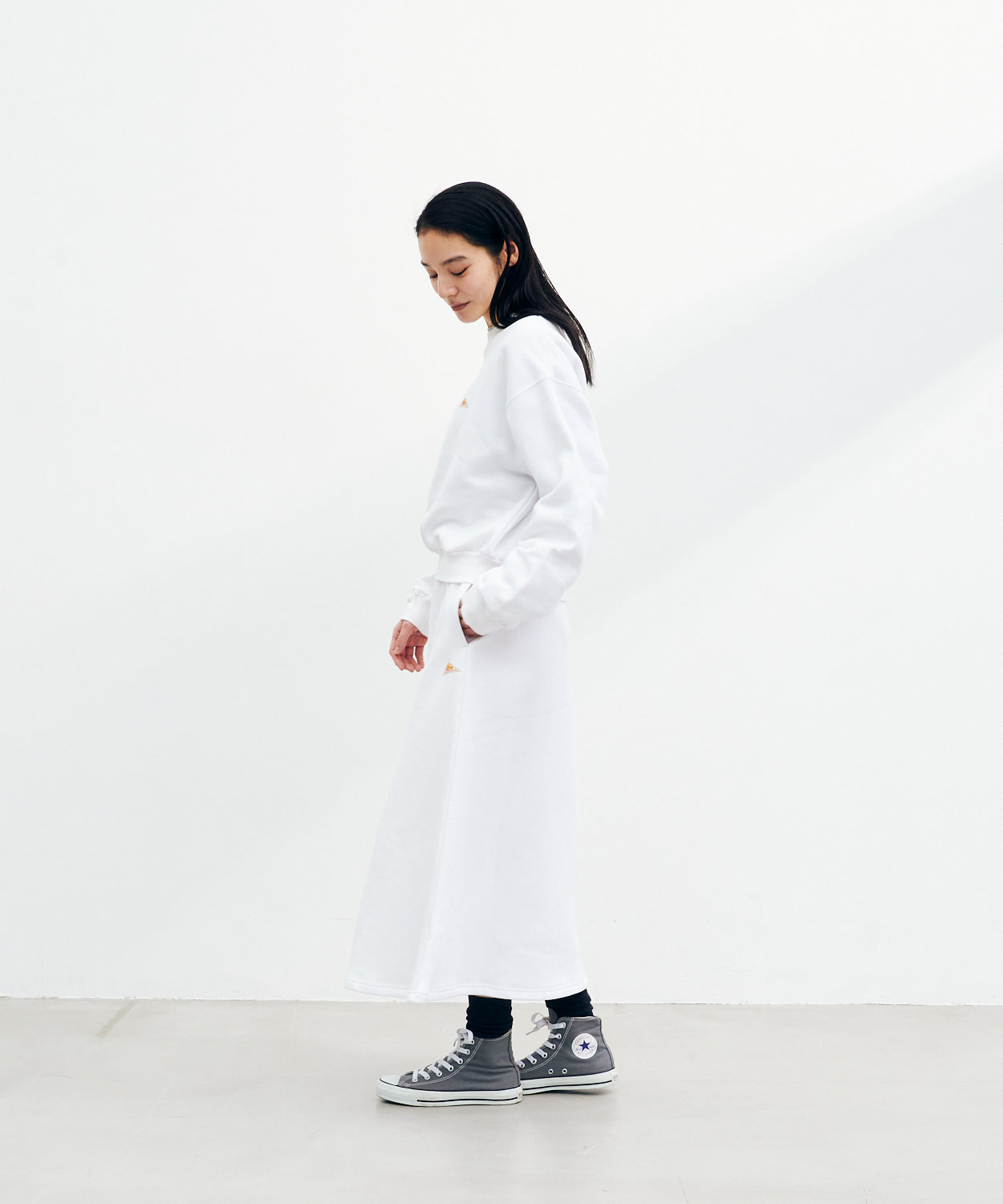 Mini Logo Cropped Crew Neck Sweat / ミニロゴクロップドクルーネックスウェット