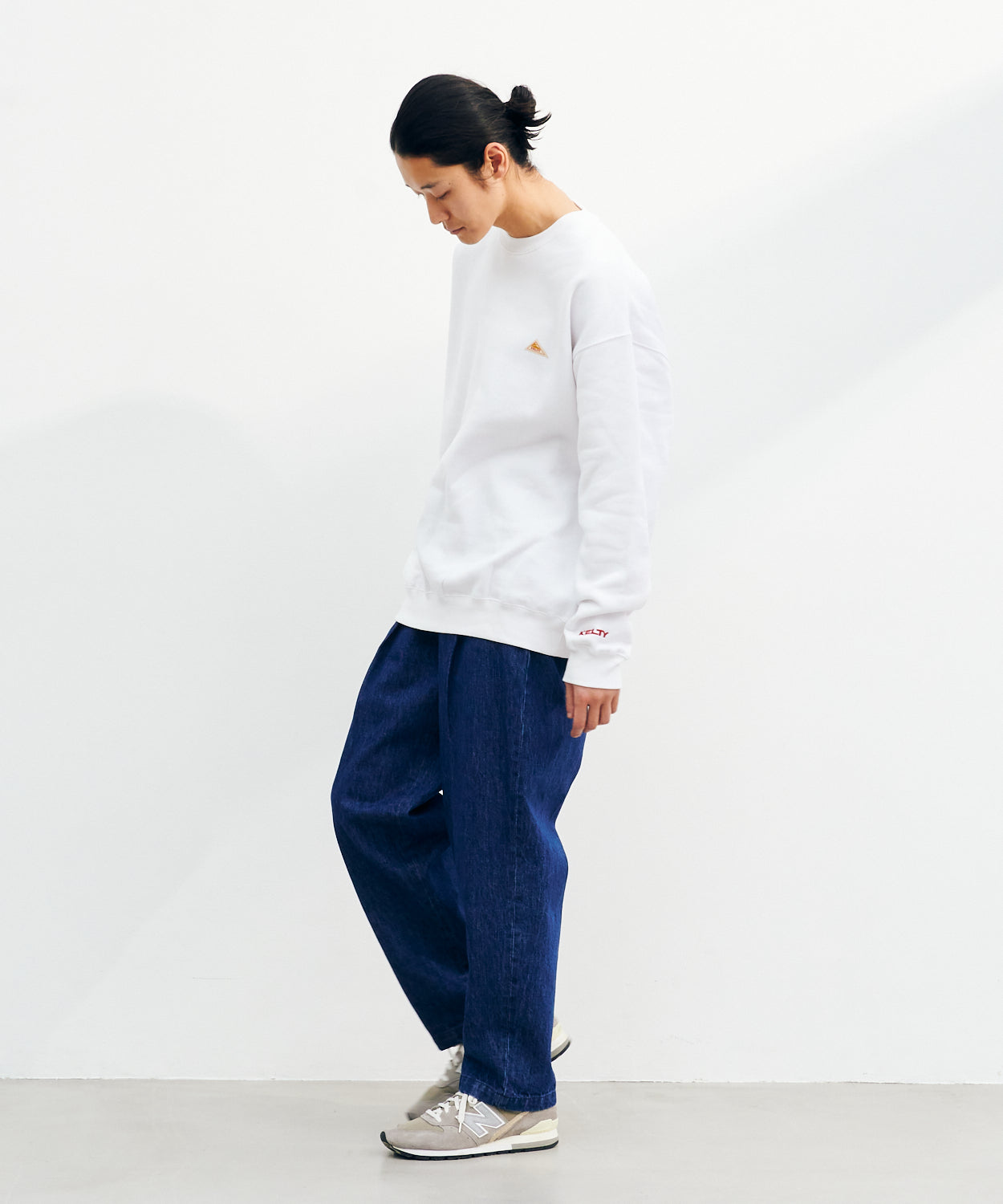 Mini Logo Crew Neck Sweat / ミニロゴクルーネックスウェット